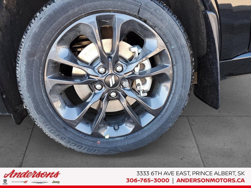 2026 Dodge Durango GT 3.6L Pentastar V6 / Blacktop Package / Trailer Tow Group IV