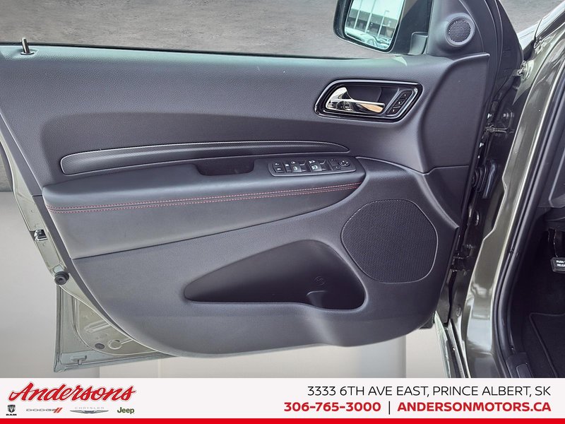 2026 Dodge Durango GT PLUS 3.6L Pentastar V6 / Uconnect 5 NAV with 10.1-inch Display / Blacktop Package