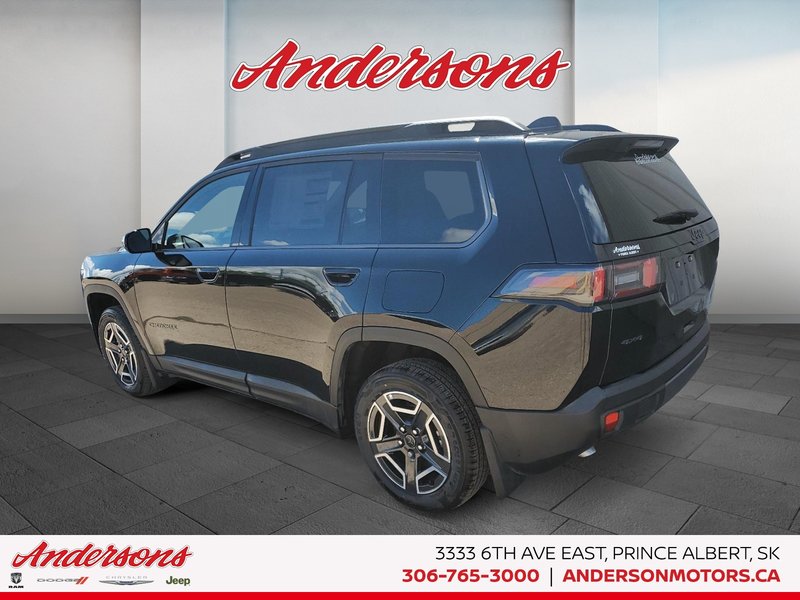 2026 Jeep Cherokee LAREDO Hybrid / Heated Seats & Steering Wheel / All-weather Floor Mats