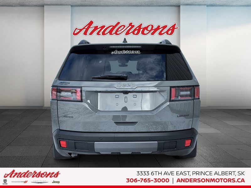 2026 Jeep Cherokee LAREDO Hybrid / Heated Seats & Steering Wheel / All-weather Floor Mats