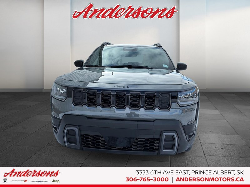 2026 Jeep Cherokee LAREDO Hybrid / Heated Seats & Steering Wheel / All-weather Floor Mats