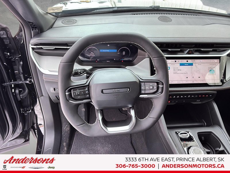 2026 Jeep Cherokee LIMITED Hybrid / Uconnect 5 with 12.3–inch display