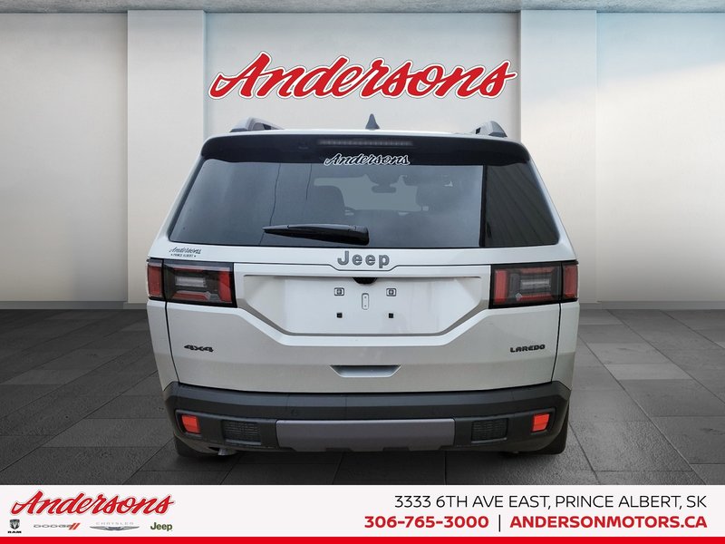2026 Jeep Cherokee LAREDO Turbo Hybrid / Heated Seats & Wheel /  Up To 800km Range