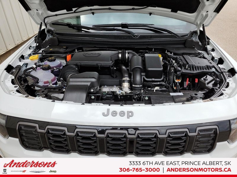 2026 Jeep Cherokee Laredo Hybrid / SelecTerrain / ParkSense