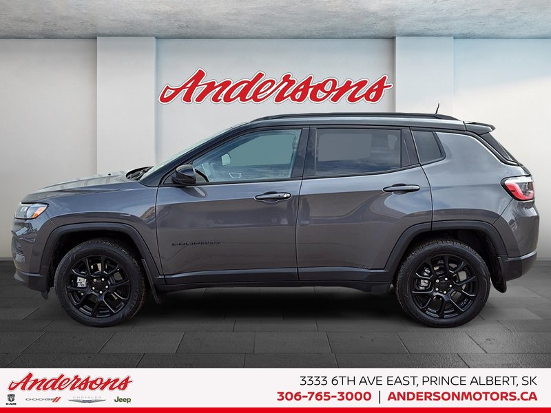 2024 Jeep Compass Altitude 2.0L Turbo / Panoramic Sunroof / Alpine Audio