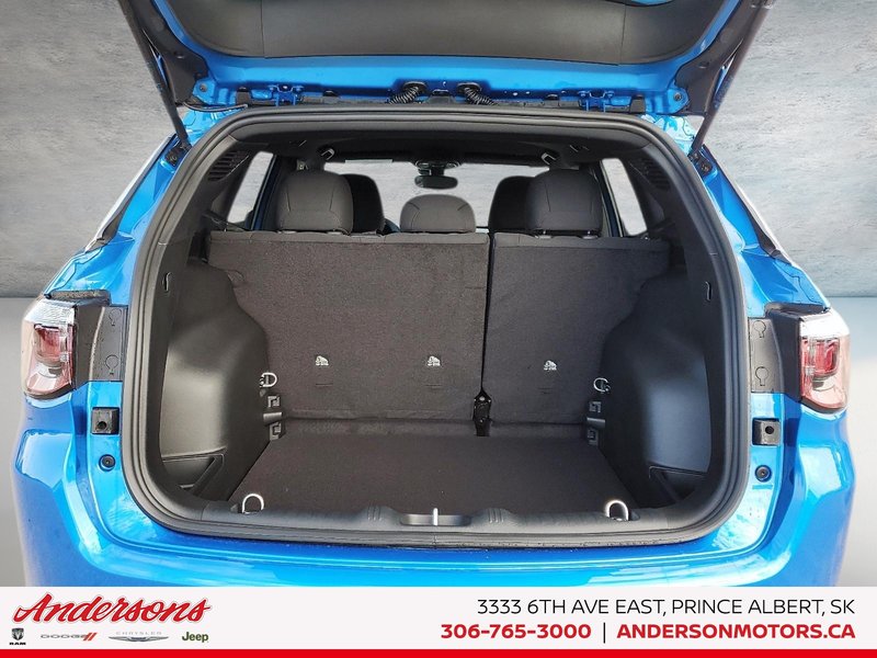 2026 Jeep Compass SPORT 8.4-Inch Display / Selec-Terrain / Heated Seats