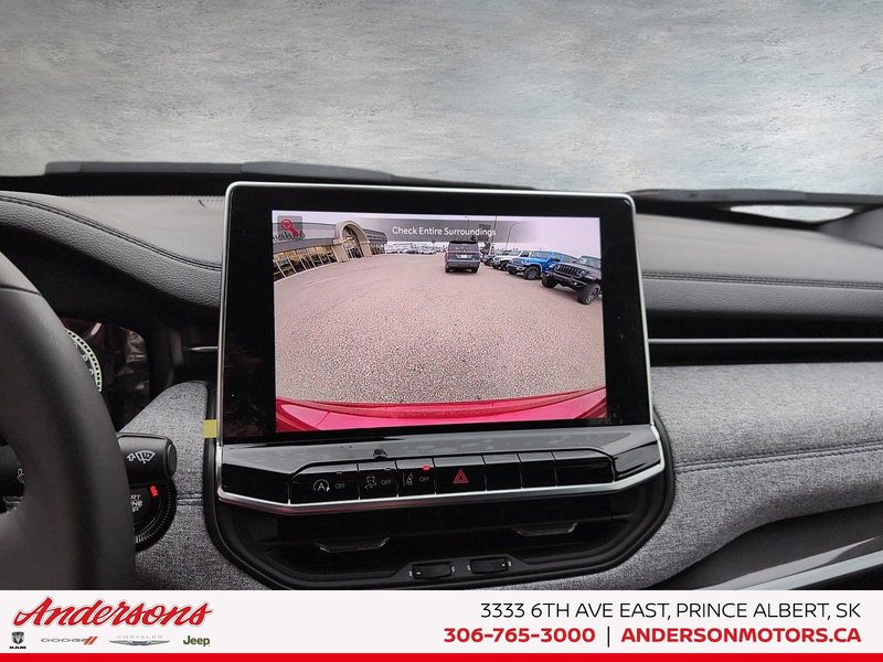 2026 Jeep Compass NORTH Convenience Group / 10.1