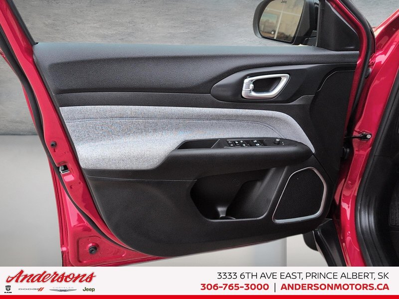 2026 Jeep Compass NORTH Heated Seats & Steering Wheel / Remote Start / Proximity Entry