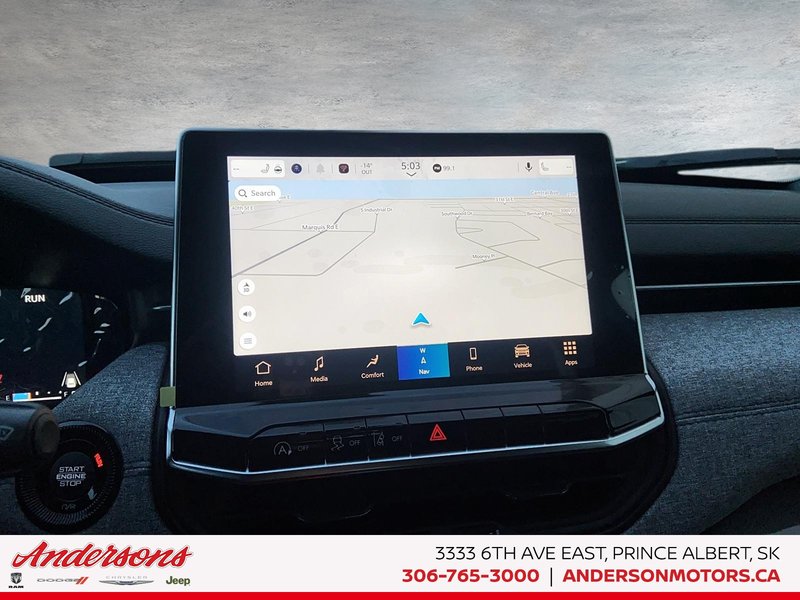 2026 Jeep Compass NORTH Heated Seats & Wheel / 10.1-Inch Uconnect NAV