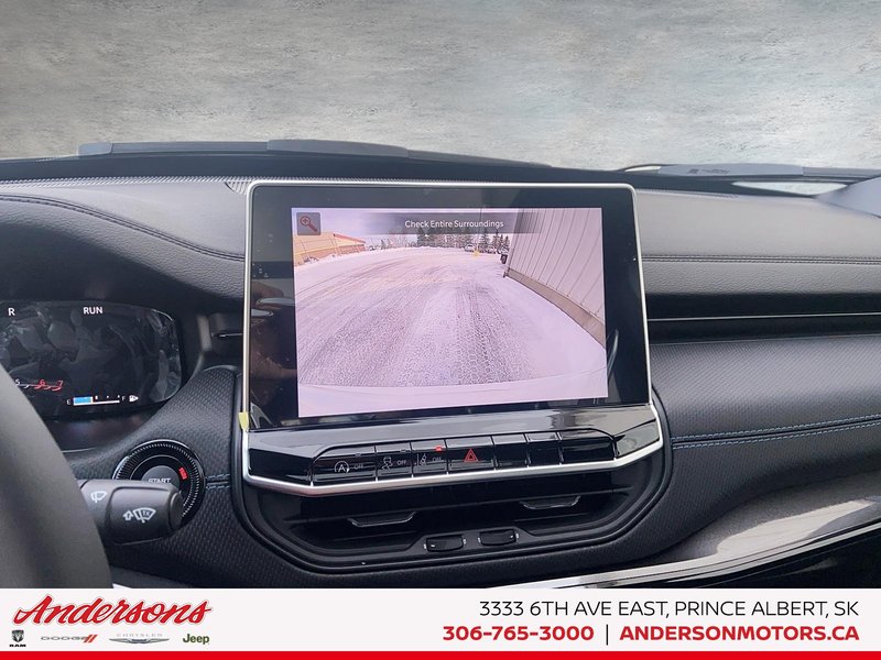 2026 Jeep Compass NORTH Altitude Special Edition / Dual-Pane Panoramic Sunroof / 10.1-Inch Uconnect NAV