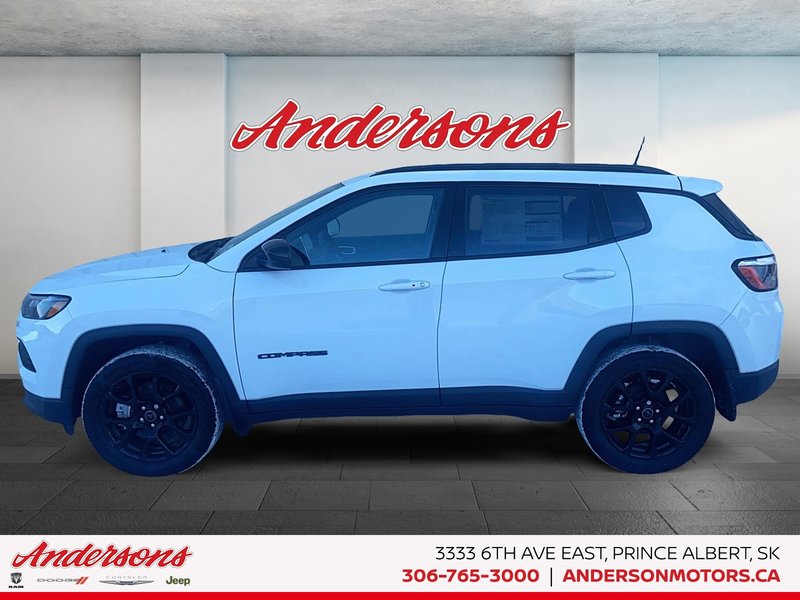 2026 Jeep Compass NORTH Altitude Special Edition / Dual-Pane Panoramic Sunroof / 10.1-Inch Uconnect NAV