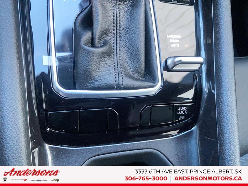 2026 Jeep Compass NORTH Heated Seats & Steering Wheel / Blind–Spot Monitoring