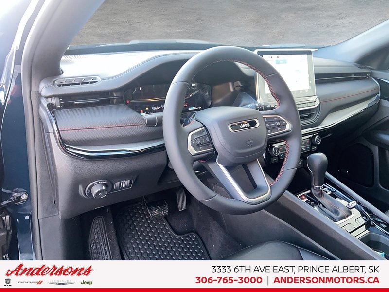 2026 Jeep Compass TRAILHAWK Panoramic Sunroof / Alpine Stereo / Trailer Tow Group