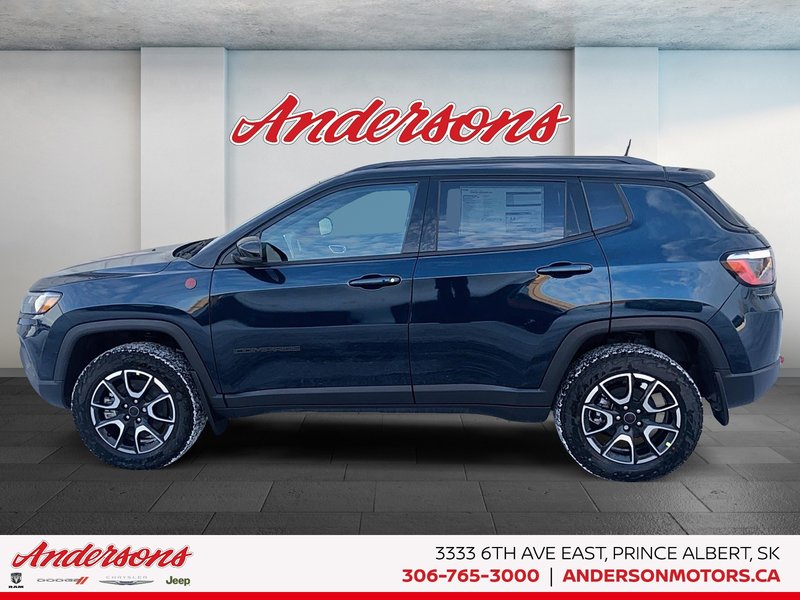 2026 Jeep Compass TRAILHAWK Panoramic Sunroof / Alpine Stereo / Trailer Tow Group