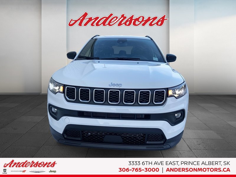 2026 Jeep Compass NORTH Heated Seats & Wheel / 10.1-Inch Uconnect NAV