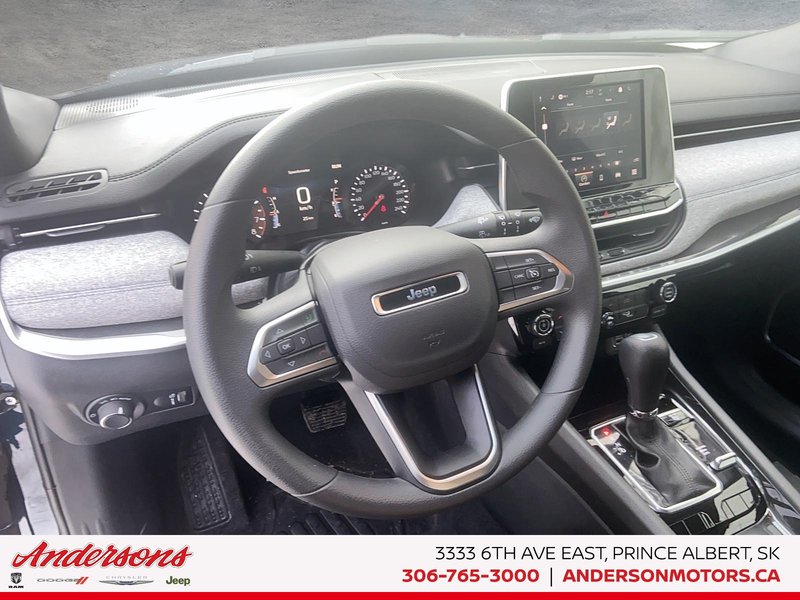 2026 Jeep Compass SPORT Heated Seats / Selec-Terrain / 8.4-Inch Display