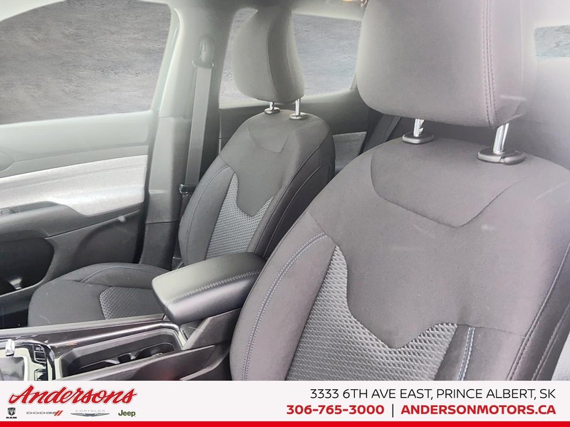 2026 Jeep Compass SPORT Heated Seats / Selec-Terrain / 8.4-Inch Display