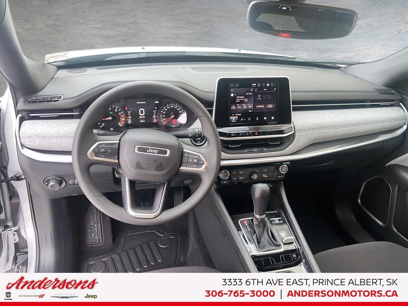 2026 Jeep Compass SPORT Heated Seats / Selec-Terrain / 8.4-Inch Display