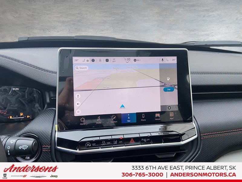 2026 Jeep Compass TRAILHAWK Panoramic Sunroof / Alpine Stereo / Trailer Tow Group