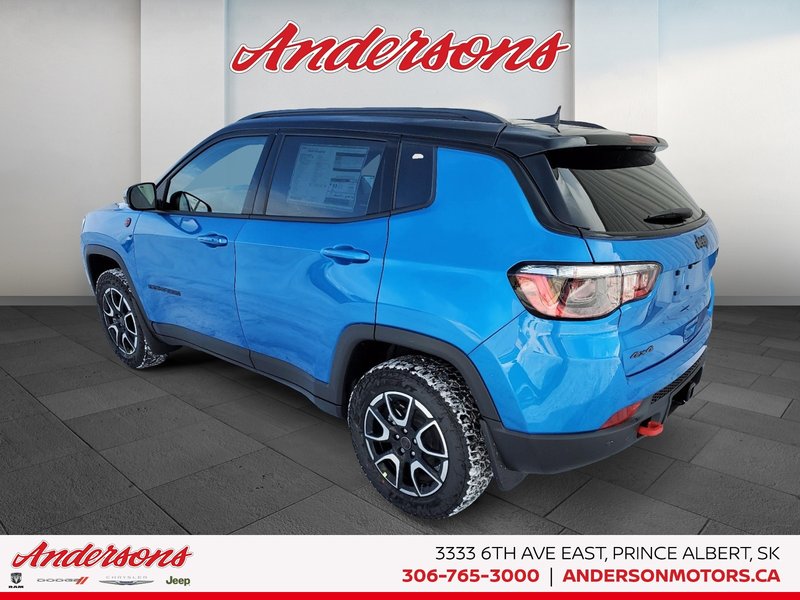 2026 Jeep Compass TRAILHAWK Panoramic Sunroof / Alpine Stereo / Trailer Tow Group
