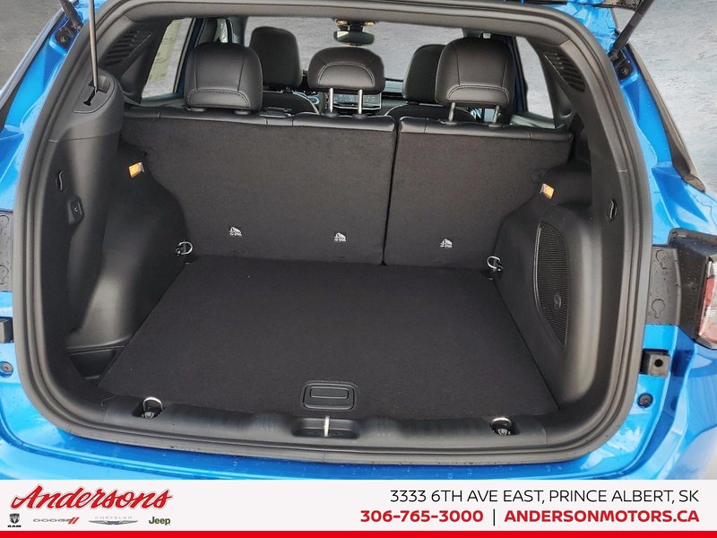 2026 Jeep Compass TRAILHAWK Panoramic Sunroof / Alpine Stereo / Trailer Tow Group