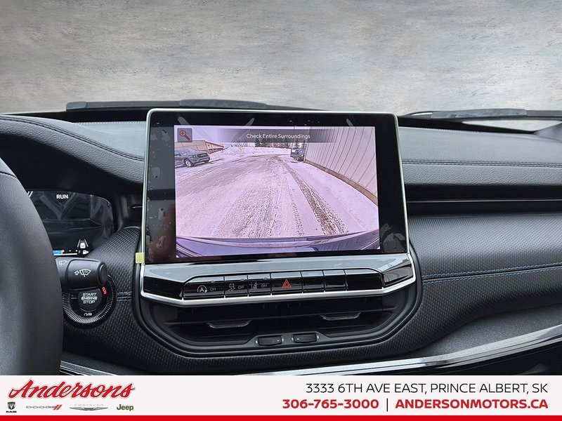 2026 Jeep Compass NORTH Altitude Special Edition / Dual-Pane Panoramic Sunroof / 10.1-Inch Uconnect NAV