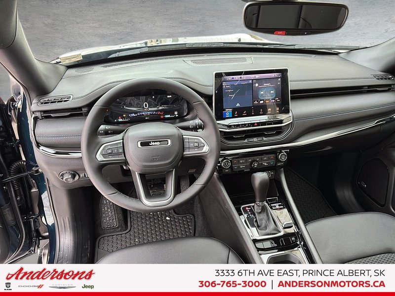 2026 Jeep Compass NORTH Altitude Special Edition / Dual-Pane Panoramic Sunroof / 10.1-Inch Uconnect NAV