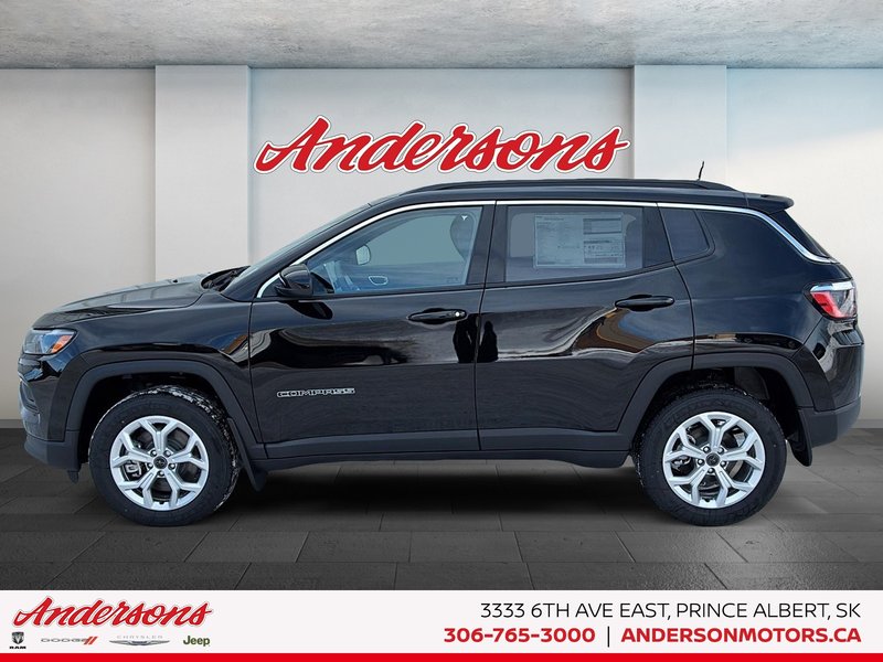 2026 Jeep Compass NORTH Heated Seats & Wheel / 10.1-Inch Uconnect NAV