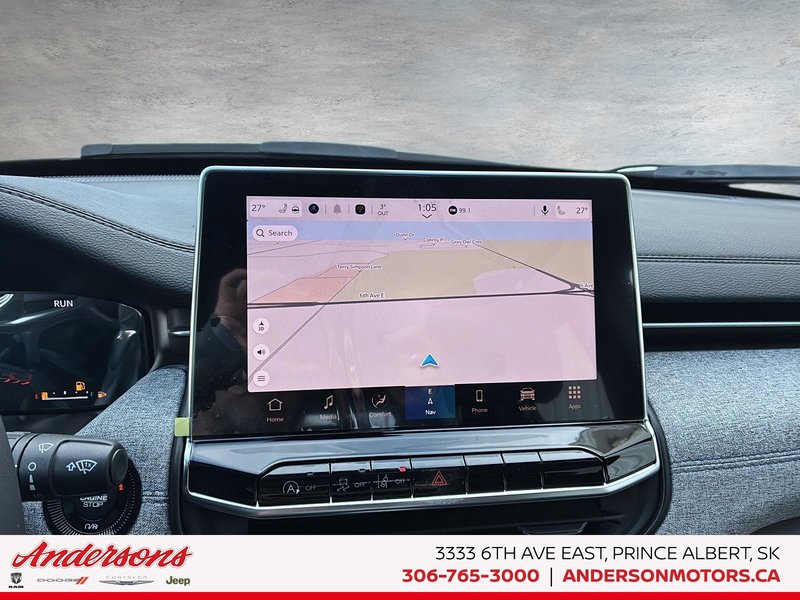 2026 Jeep Compass NORTH Heated Seats & Wheel / 10.1-Inch Uconnect NAV