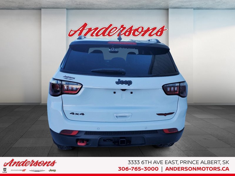 2026 Jeep Compass TRAILHAWK Panoramic Sunroof / Alpine Stereo / Trailer Tow Group