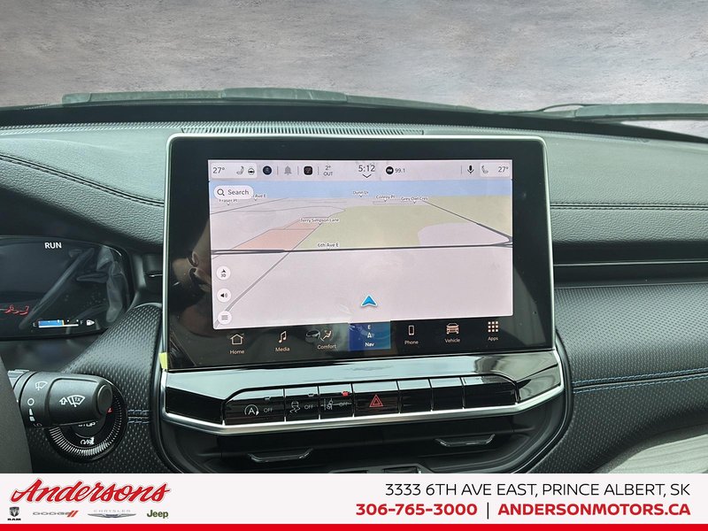 2026 Jeep Compass NORTH Altitude Special Edition / 10.1-Inch Uconnect NAV