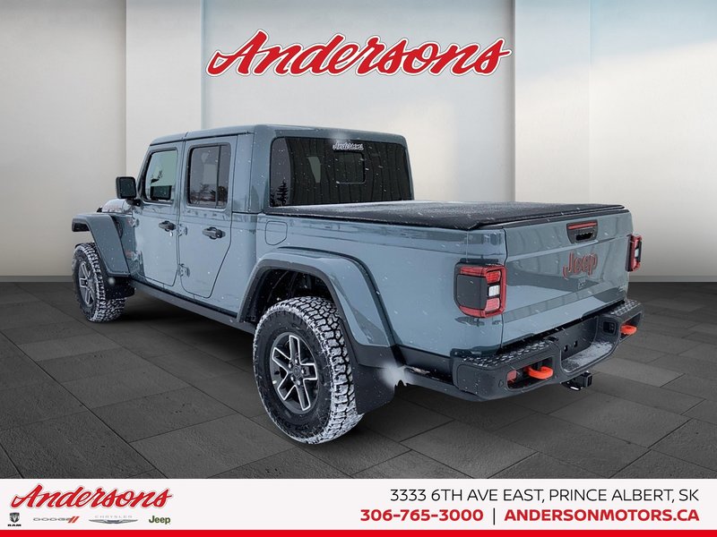 2026 Jeep Gladiator MOJAVE X Fox Performance Suspension / Rock Rails