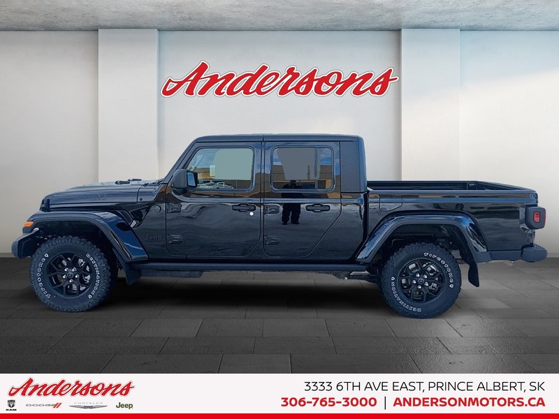 2026 Jeep Gladiator Willys 3.6L Pentastar V6 / Crew Cab / Class IV Hitch / Off-Road Plus