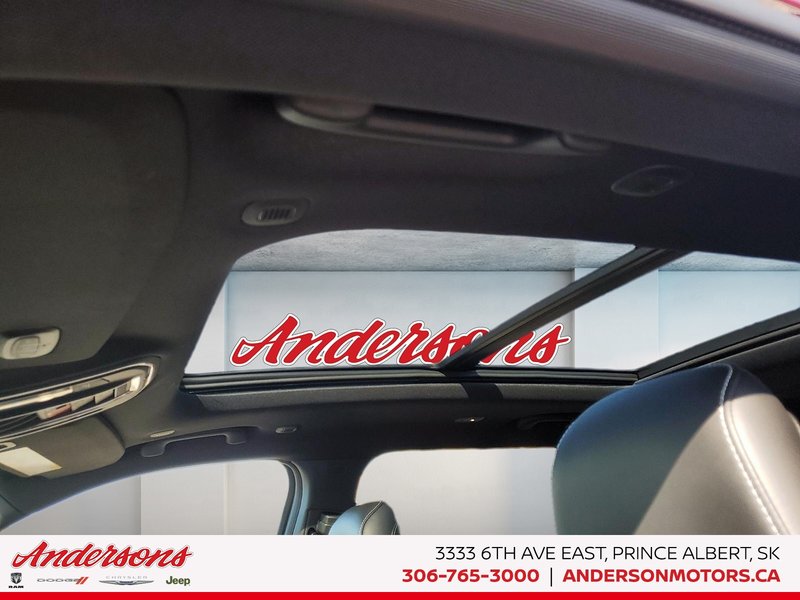 2025 Jeep Grand Cherokee L LIMITED Seats 7 / Black Appearance / Sunroof / Alpine Stereo