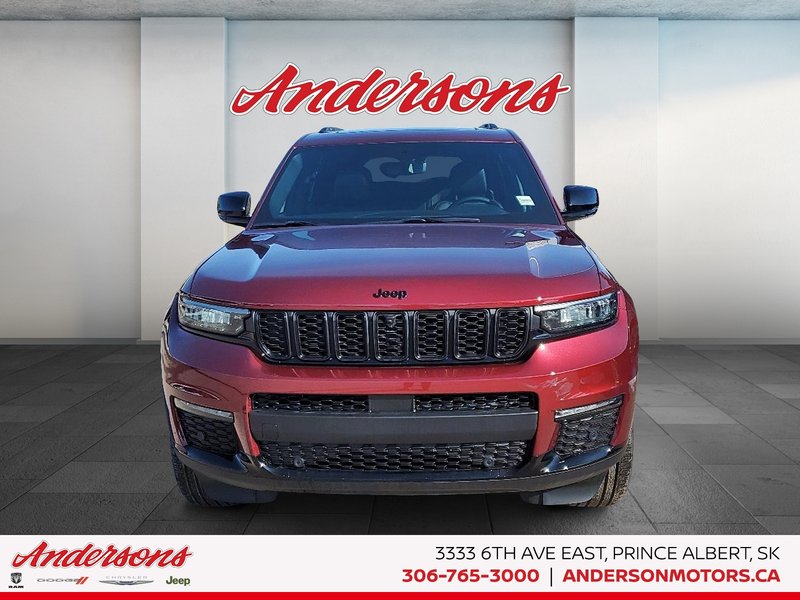 2025 Jeep Grand Cherokee L LIMITED Seats 7 / Black Appearance / Sunroof / Alpine Stereo