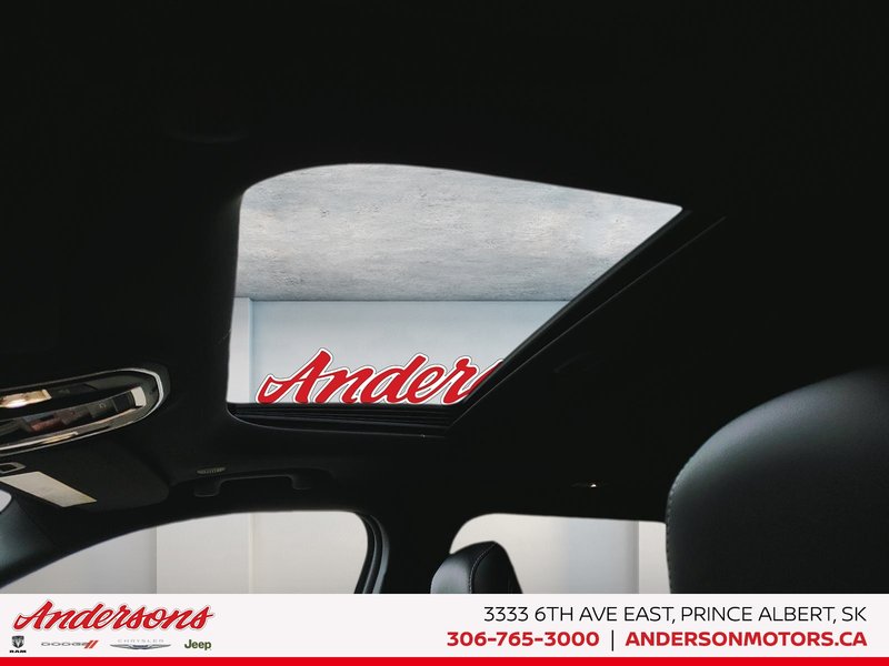 2025 Jeep Grand Cherokee L ALTITUDE Altitude Package / Trailer Tow / Heated Seats & Steering