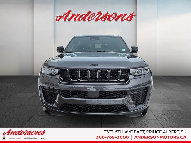 2026 Jeep Grand Cherokee L ALTITUDE 2.0L Turbo / 20-inch Gloss Black Wheels / Trailer Tow Package