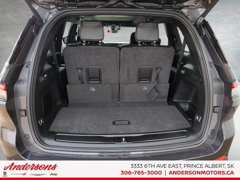 2026 Jeep Grand Cherokee L LIMITED 2.0L Turbo / Panoramic Roof / Tow Package