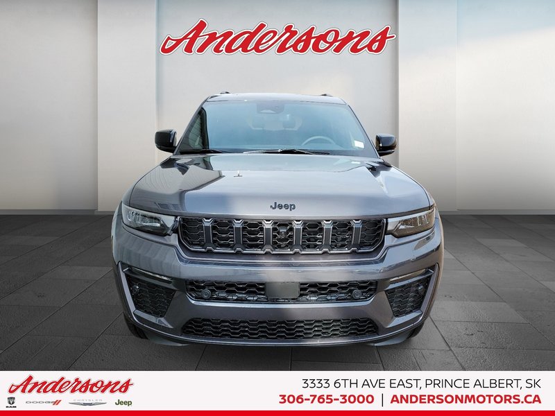 2026 Jeep Grand Cherokee L LIMITED 2.0L Turbo / Panoramic Roof / Tow Package