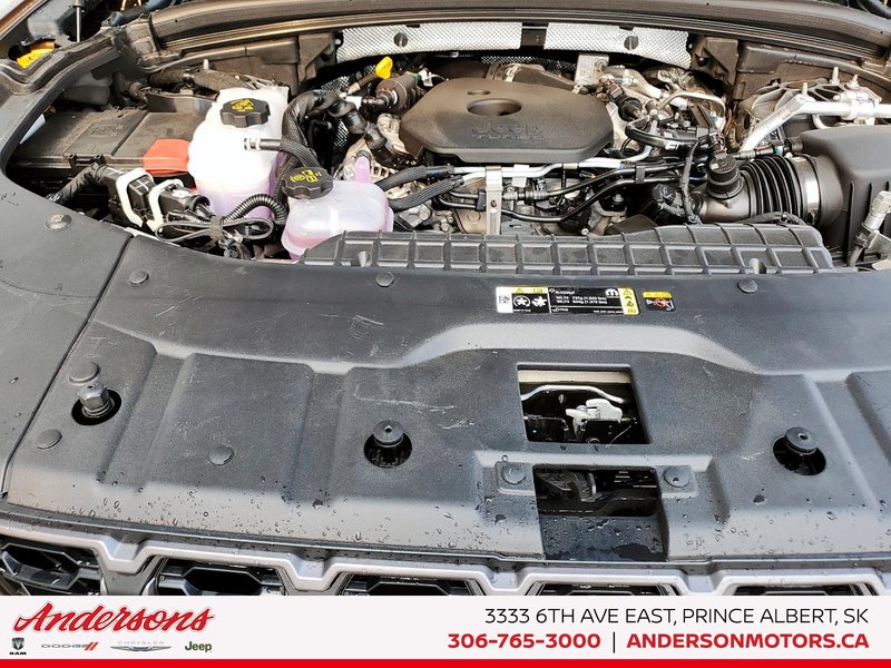 2026 Jeep Grand Cherokee L LIMITED 2.0L Turbo / 506-watt nine-speaker audio / Panoramic Roof