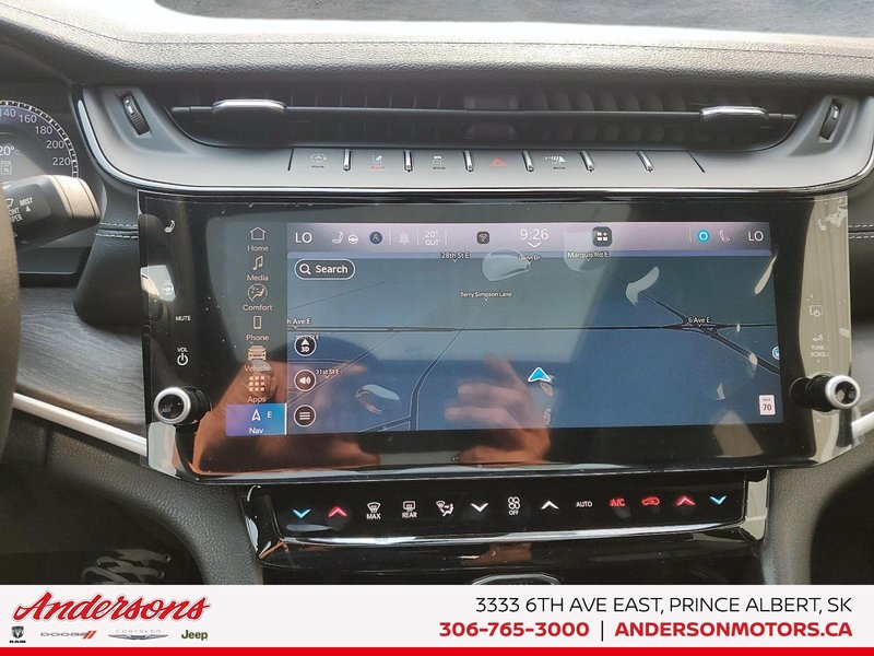 2026 Jeep Grand Cherokee L LIMITED 2.0L Turbo / 506-watt nine-speaker audio / Panoramic Roof