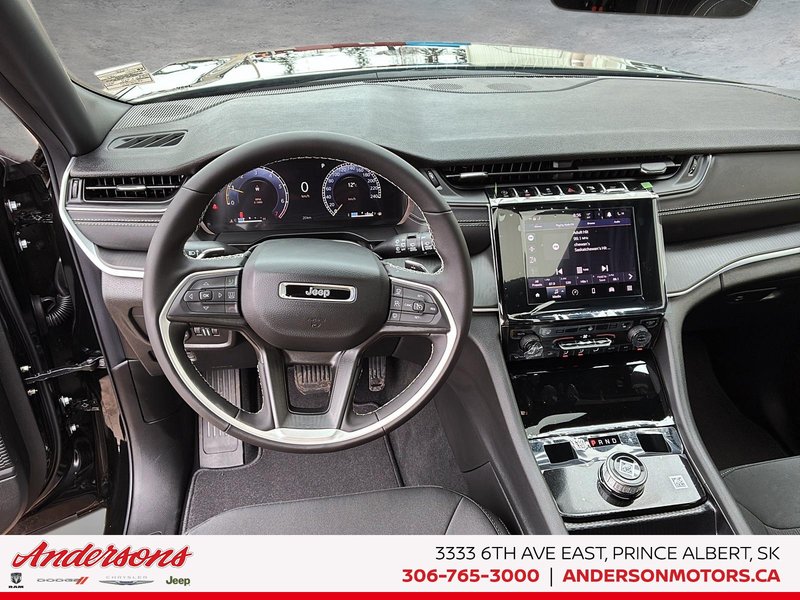 2026 Jeep Grand Cherokee L LAREDO X 3.6L Pentastar / ParkView & ParkSense / Heated Seats & Wheel