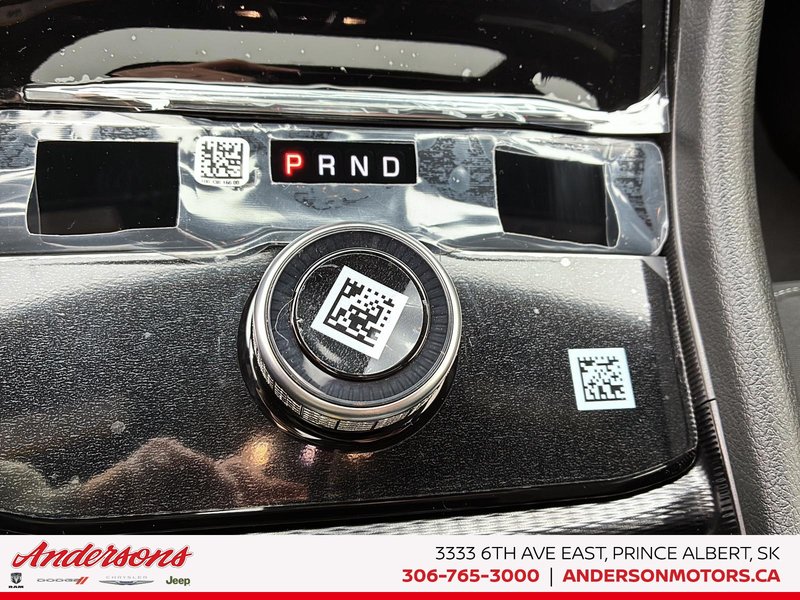 2026 Jeep Grand Cherokee L LAREDO X 3.6L Pentastar / ParkView & ParkSense / Heated Seats & Wheel
