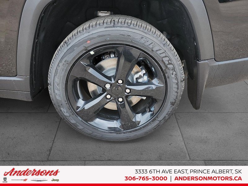2026 Jeep Grand Cherokee L ALTITUDE 2.0L Turbo / Leatherette / Wireless Phone Charging