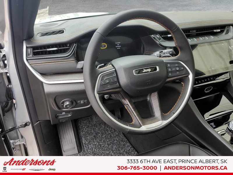 2026 Jeep Grand Cherokee L 85TH ANNIVERSARY Off Road Ready / High Performance Audio / ParkSense