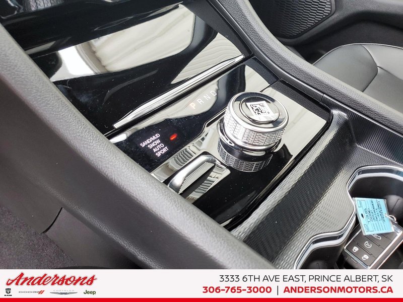 2026 Jeep Grand Cherokee L 85TH ANNIVERSARY Off Road Ready / High Performance Audio / ParkSense