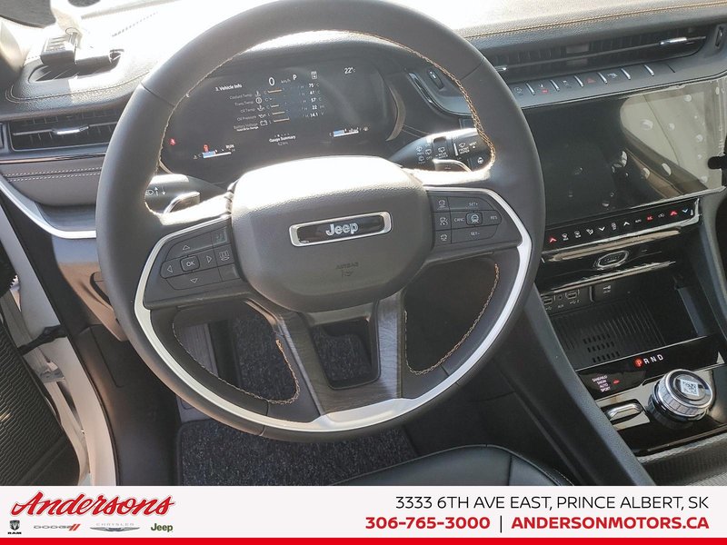 2026 Jeep Grand Cherokee L 85TH ANNIVERSARY Off Road Ready / High Performance Audio / ParkSense