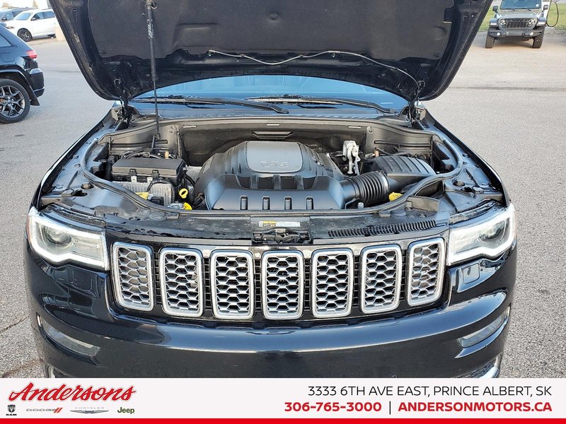 2020 Jeep Grand Cherokee Summit Laguna Leather / 20-In. Platinum Wheels / Adaptive Cruise Control