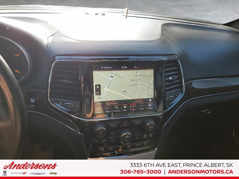 2020 Jeep Grand Cherokee Summit Laguna Leather / 20-In. Platinum Wheels / Adaptive Cruise Control