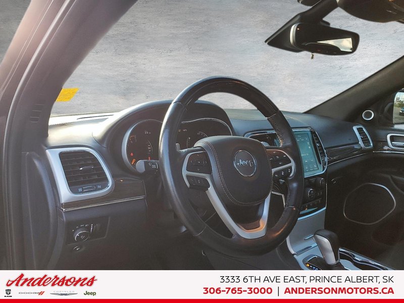 2020 Jeep Grand Cherokee Summit Laguna Leather / 20-In. Platinum Wheels / Adaptive Cruise Control